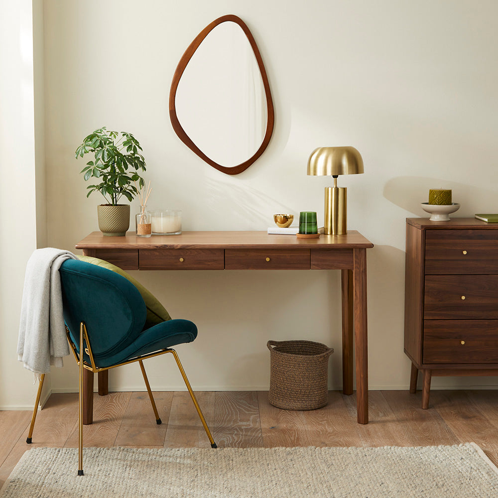 Luxury Desk Chair Guide: Comfort, Design & Why Premium Seating Is Worth It