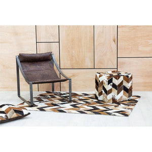 Hoxton Brown Leather Sling Chair – detail