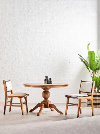 Kendari Natural Leather and Teak Wood Dining Chair – detail