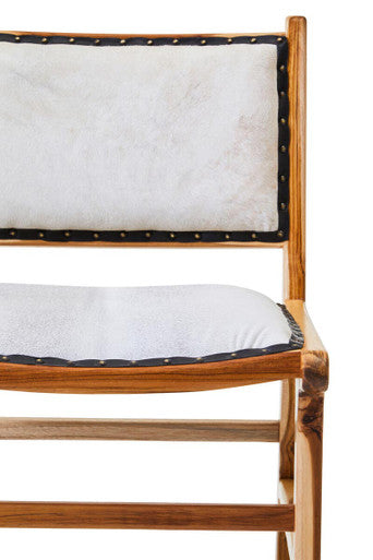 Kendari Natural Leather and Teak Wood Dining Chair – close-up
