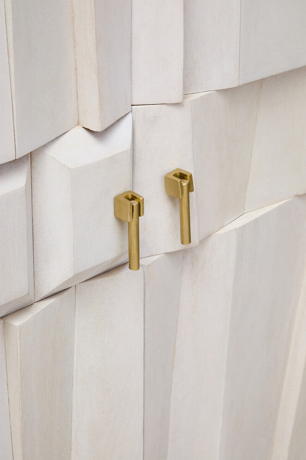 Sita Whitewash Carved Mango Wood 2 Door Cabinet – detail 3
