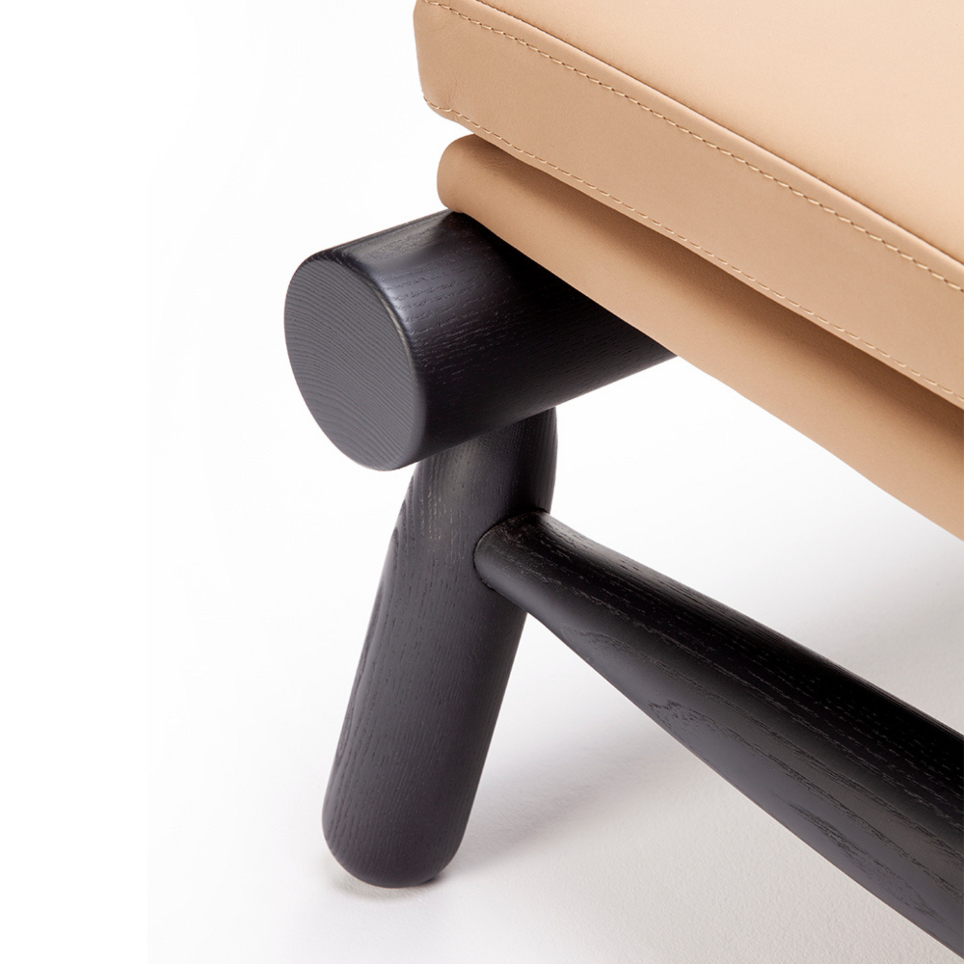 SESO ARMCHAIR - Living with Luxury
