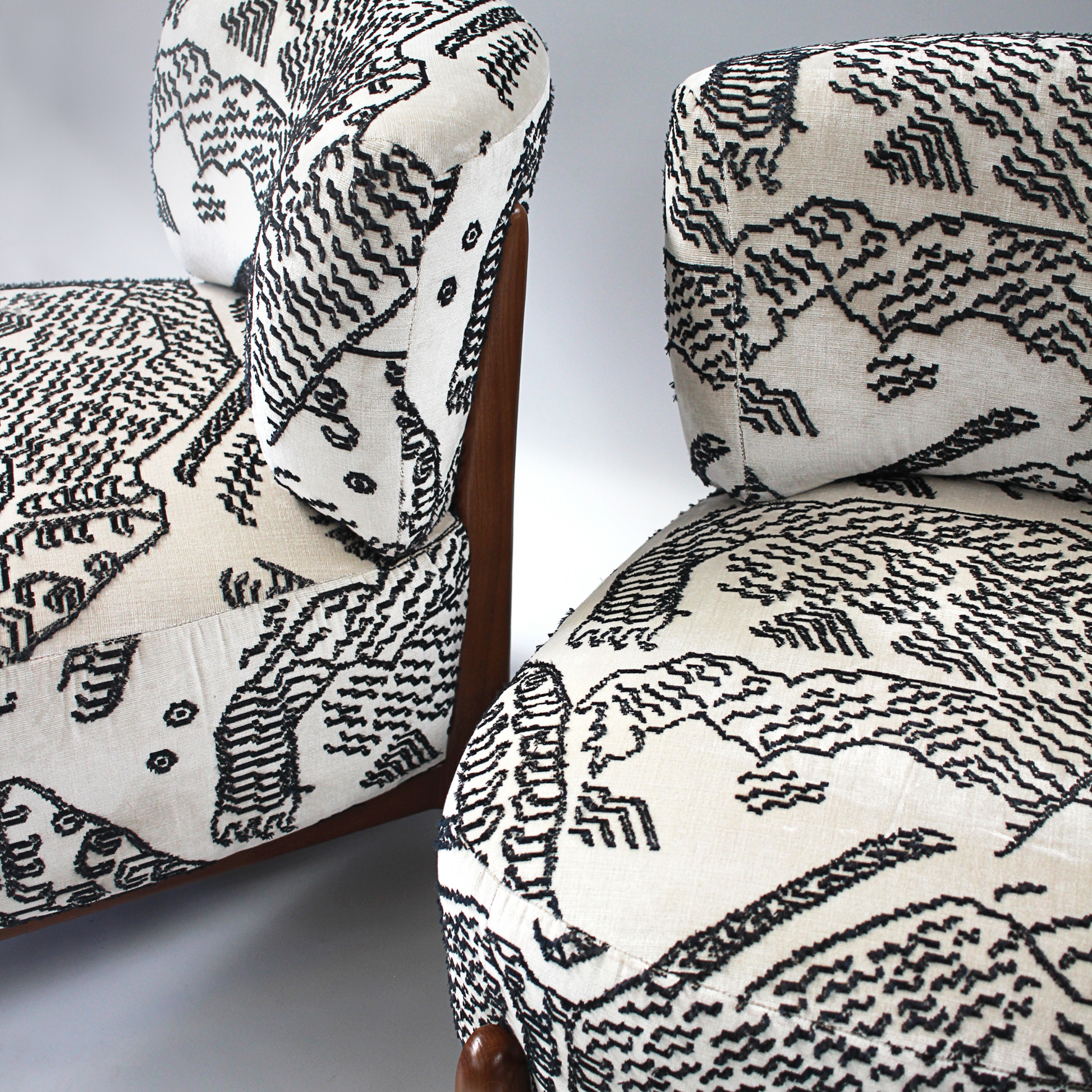 Tobo Armchair - Living with Luxury