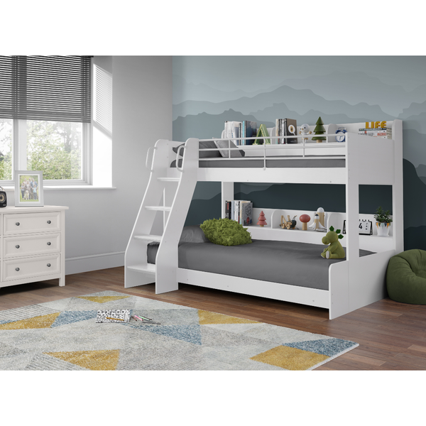 Domino Triple Sleeper White