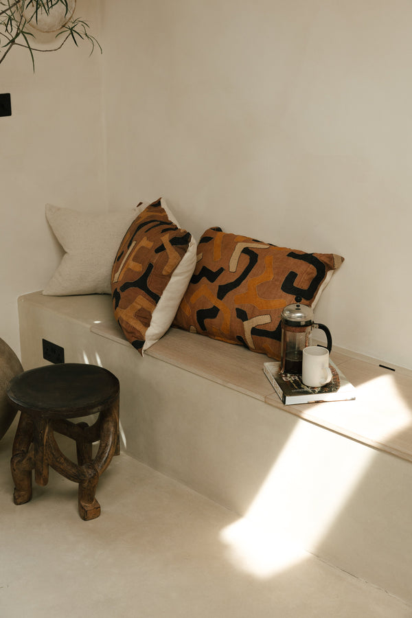Makonde Stool, Tanzania – side view