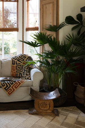 Ashanti Stool – side view