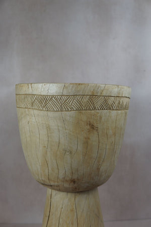 Tapered Wood Side Table - Cameroon – dimensions