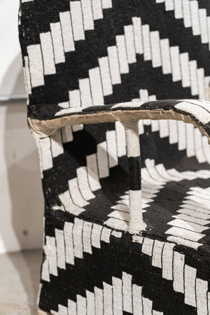 Yoruba Royal Beaded Chair Geometric Black and White – close-up