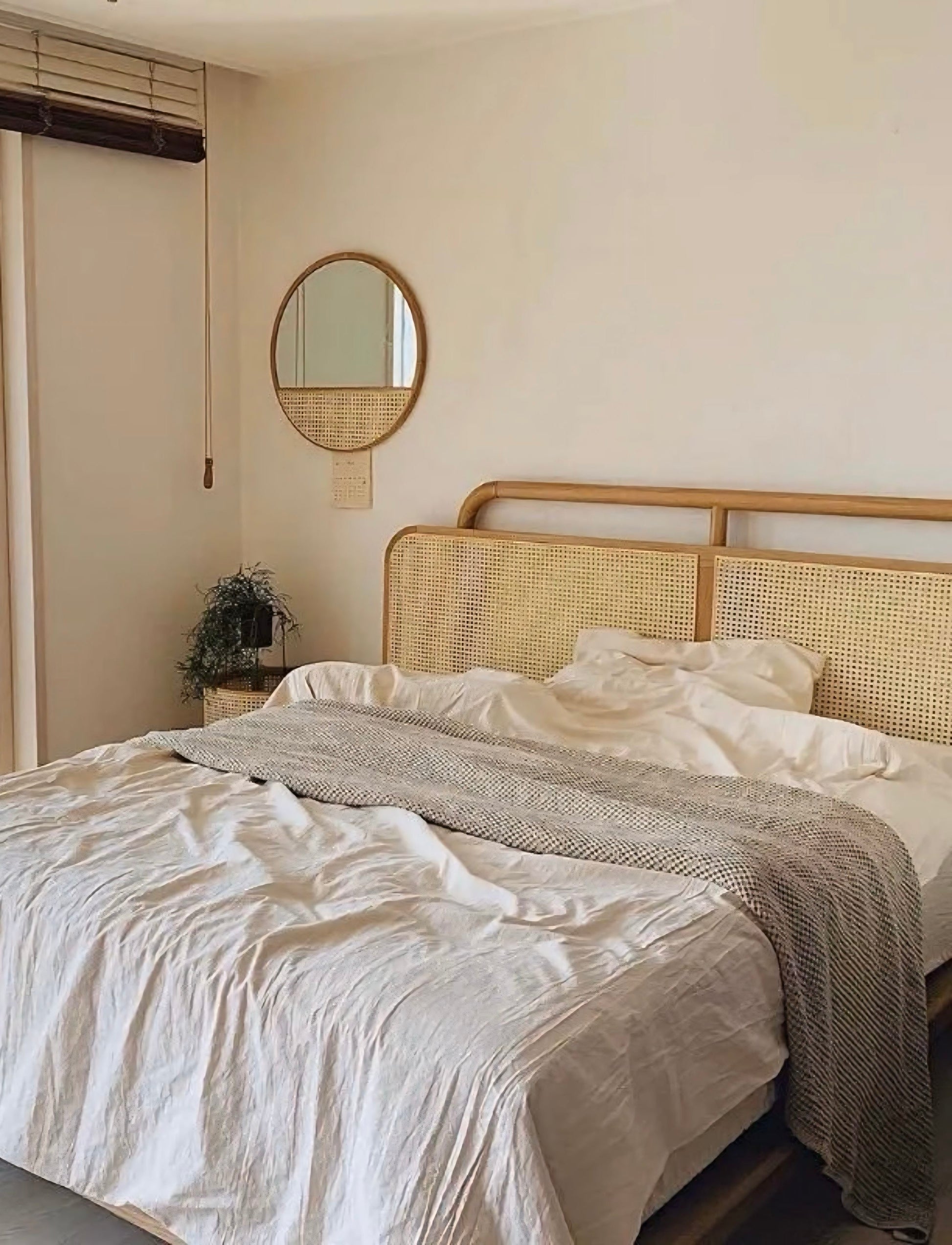 Mitsuru Mirror - Living with Luxury