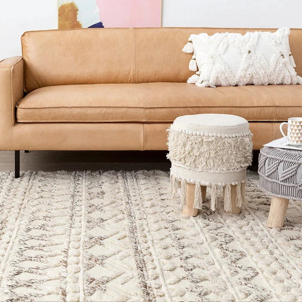 Initoma Rug – side view