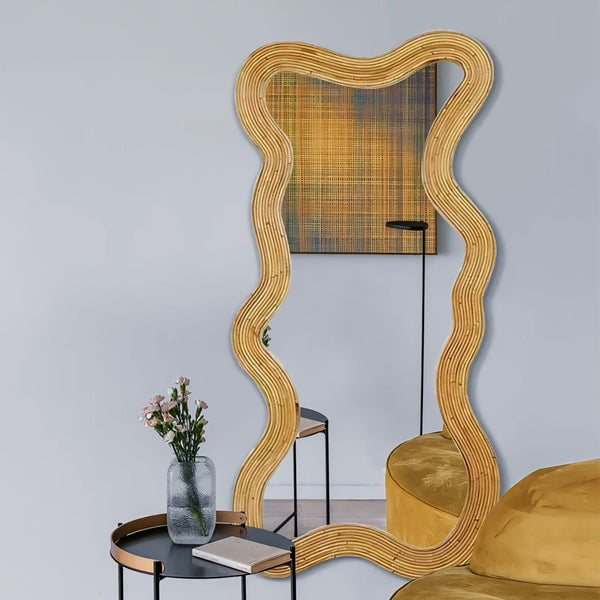 Moniwa Mirror – detail