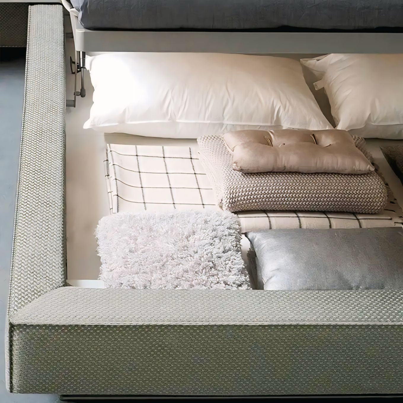 Simupo Bed - Living with Luxury