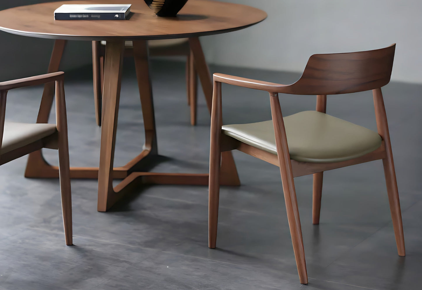 Yubi Chair - Living with Luxury