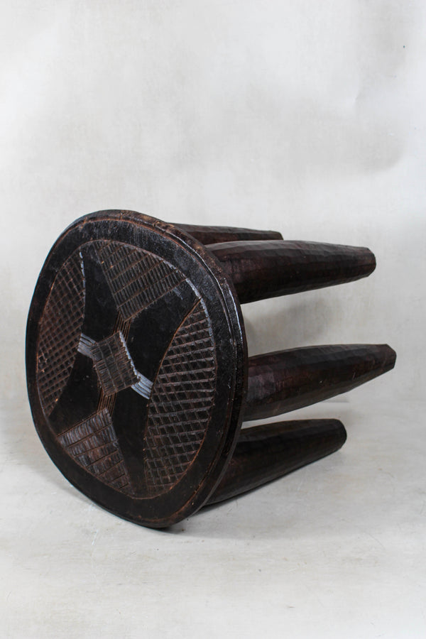 Nupe Table/Stool- 40.14 - Living with Luxury