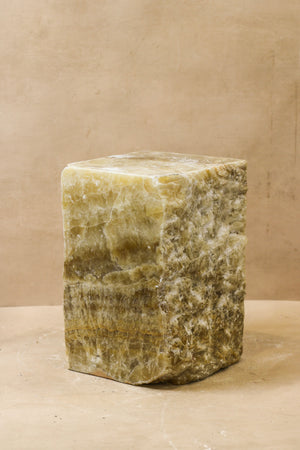 Onyx Side Table Pedestal Raw - Solid - No 4 - Living with Luxury