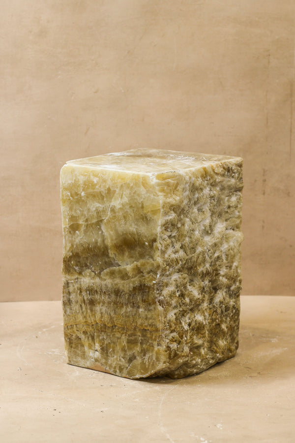 Onyx Side Table Pedestal Raw - Solid - No 4 - Living with Luxury