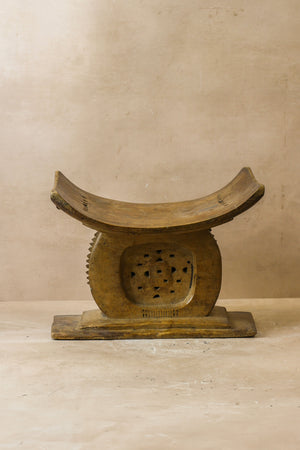 Ashanti Stool – in room setting