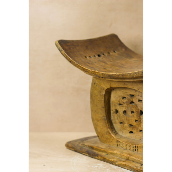 Ashanti Stool - 24.1