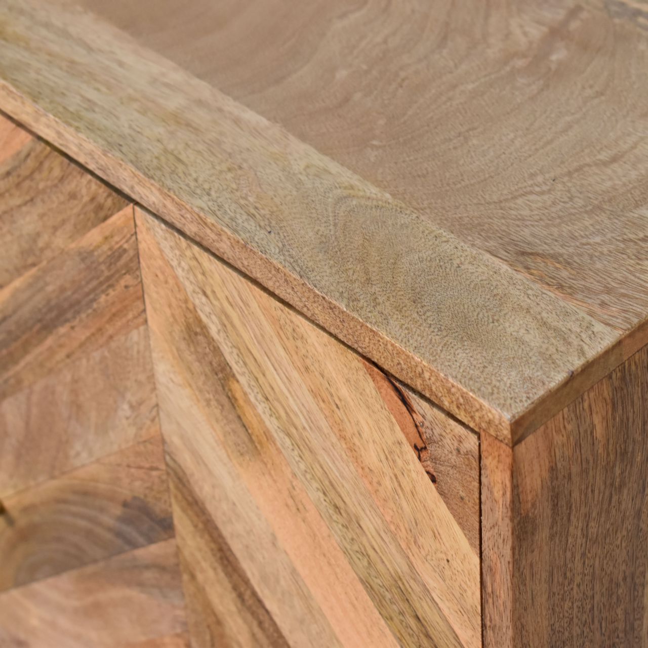Muna Cabinet - Living with Luxury