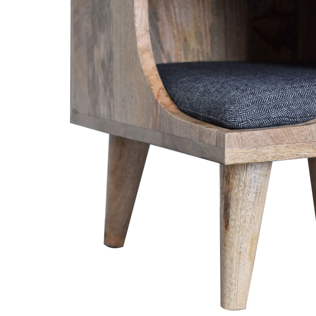Nordic Cut-out Pet Bed - Living with Luxury
