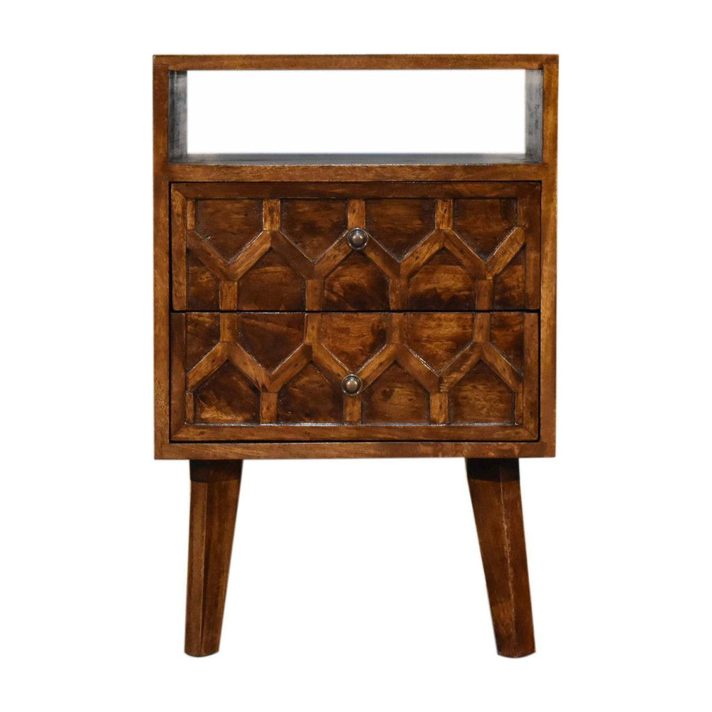 Amouri Bedside