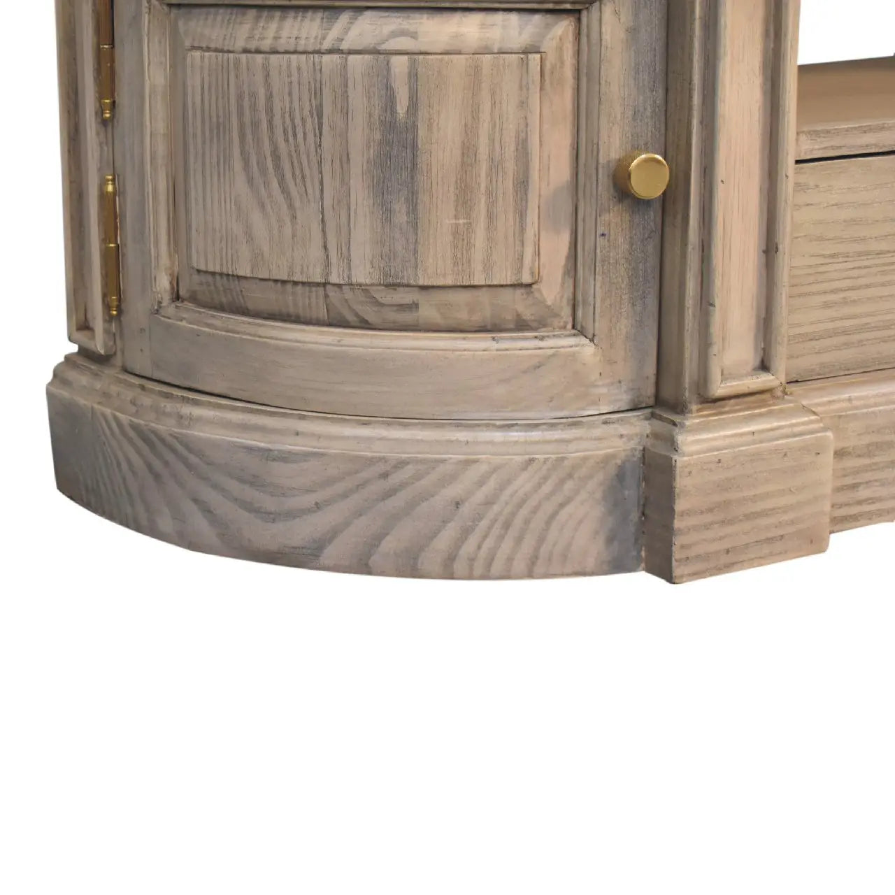 Harmony Media Unit - Living with Luxury