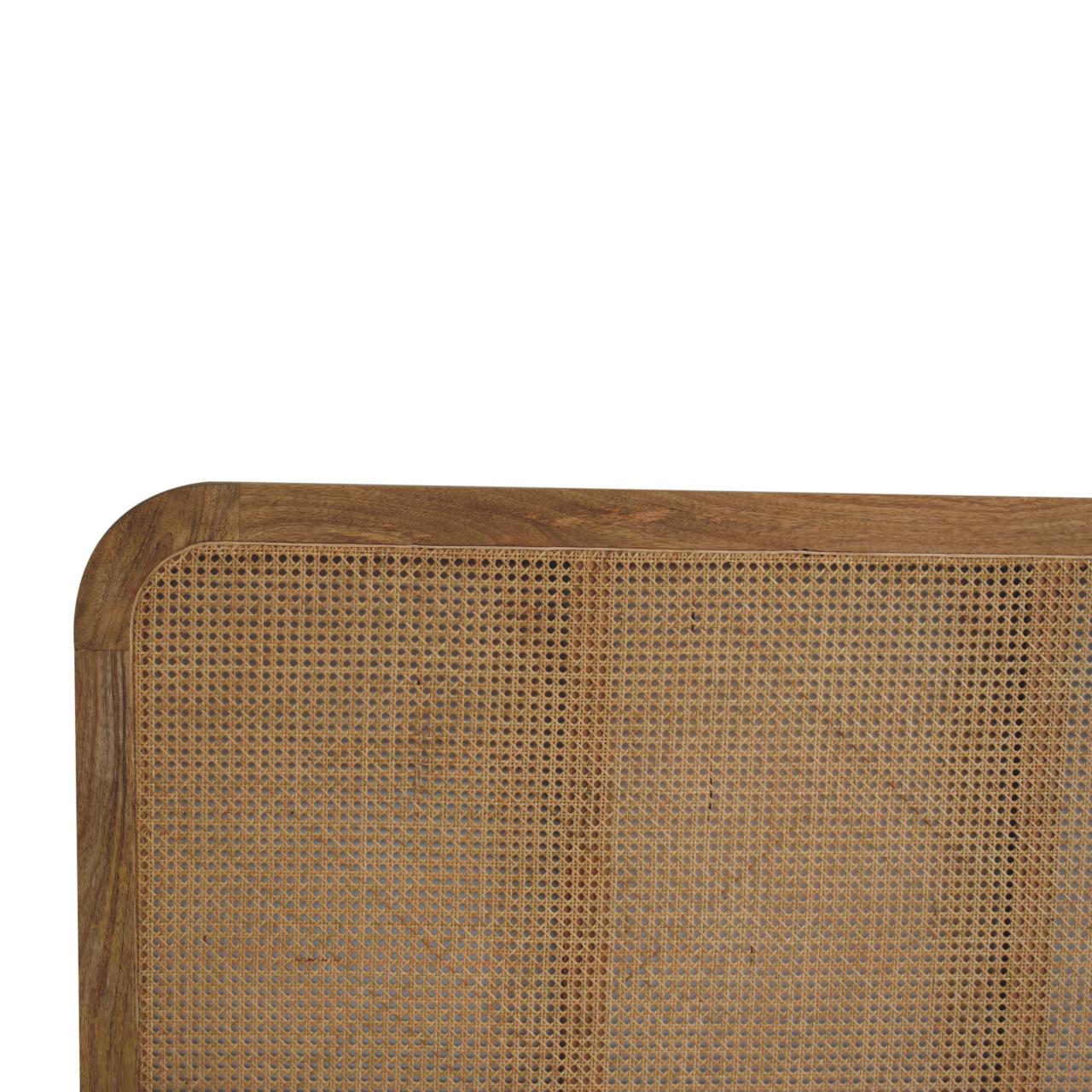 Rattan Bed - Living with Luxury