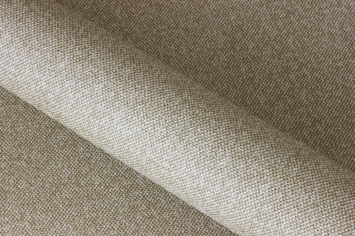 Nolan - Living with Luxury