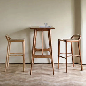 Aiko Bar Stool – detail