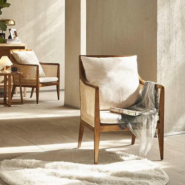 Inamito Chair – side view