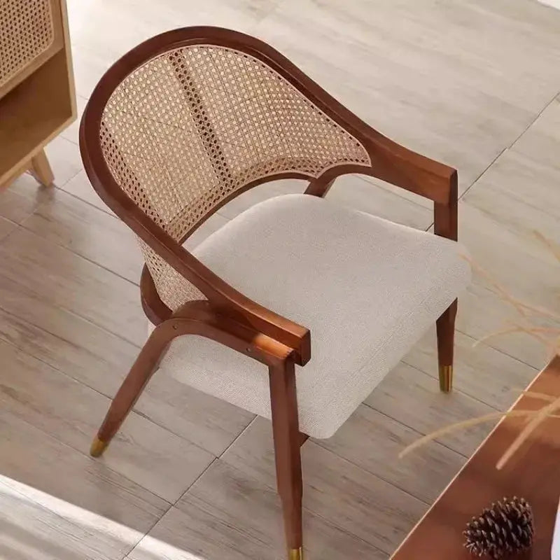 Hinata Chair