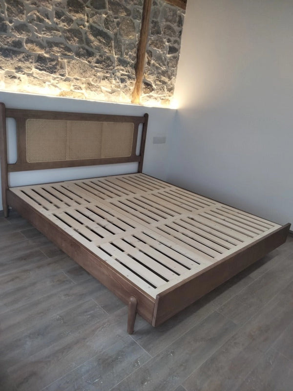 Mokuzai Bed – close-up