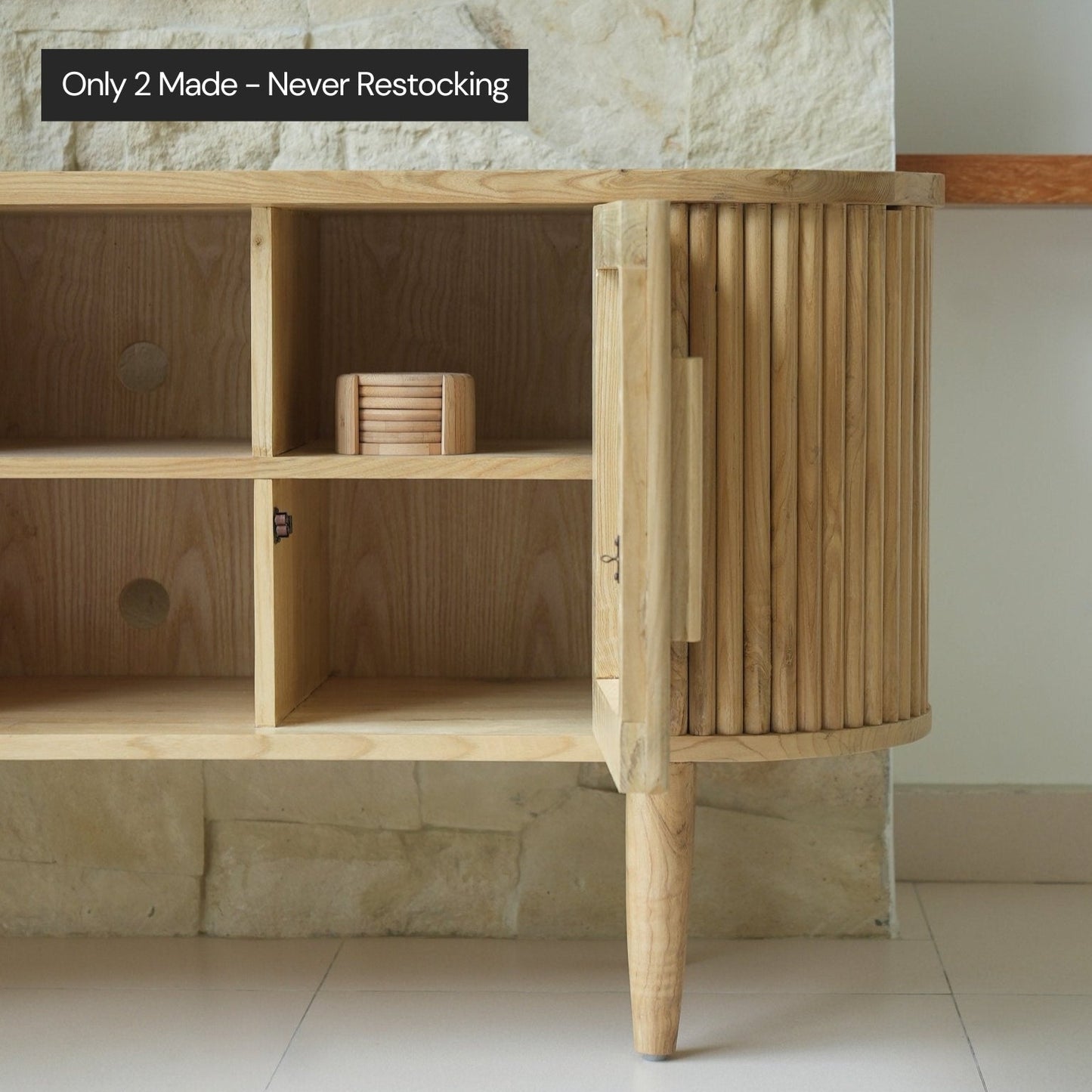 Giri TV Cabinet