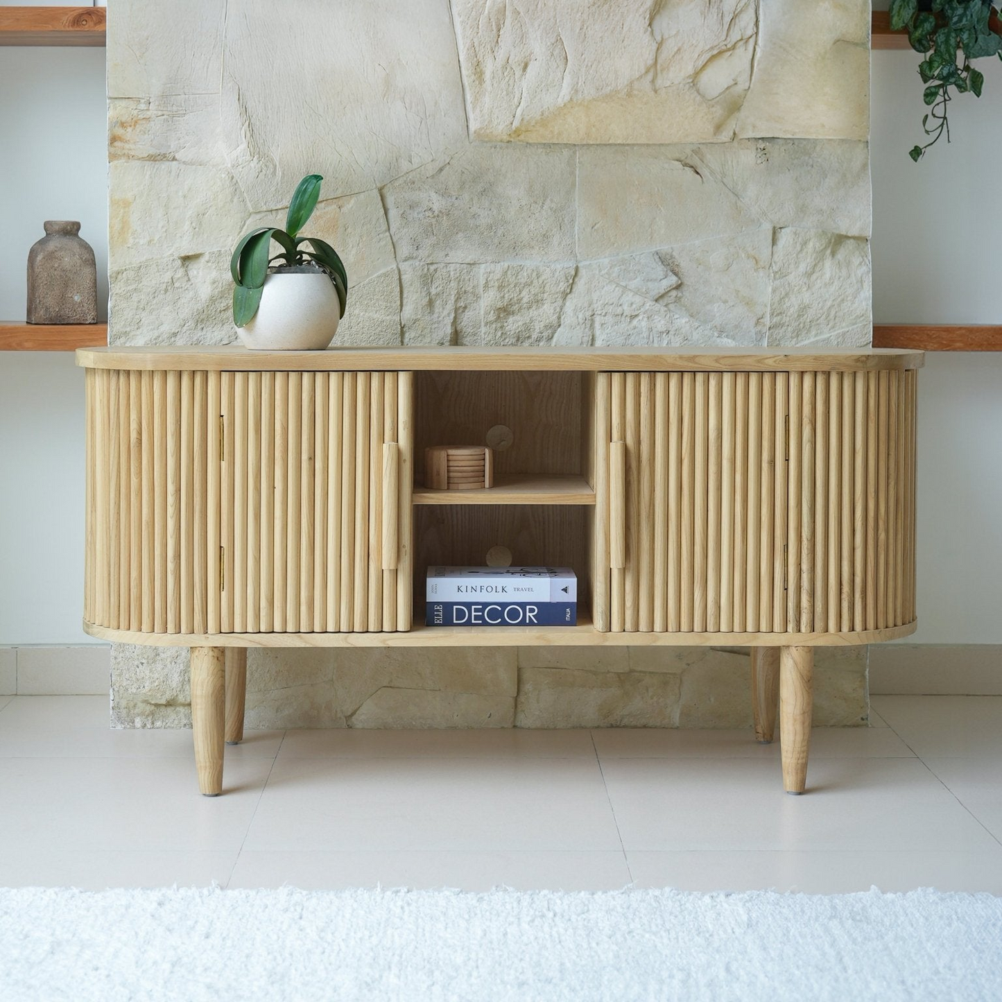 Giri TV Cabinet